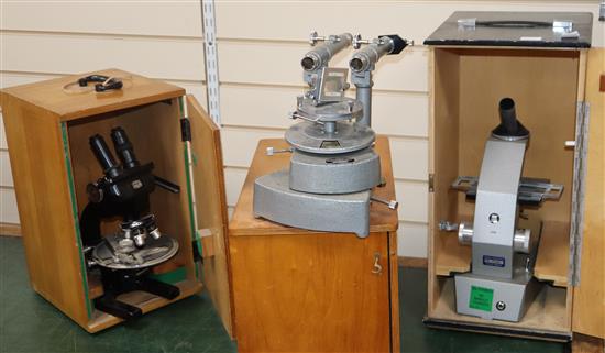 A Comparison microscope unit, no.128, cased, a Spencer Buffalo USA microscope microscope, no.148608, cased and